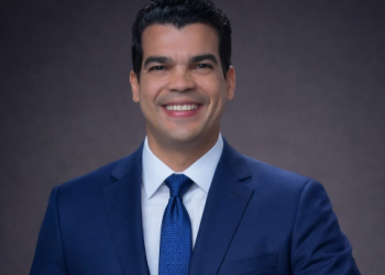 Wellington Arnaud lidera la valoración de funcionarios más eficientes del Gobierno, según SONDEOS