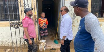 Aníbal Díaz Belliard supervisa zonas afectadas por lluvias en Gaspar Hernández y Sabaneta de Yásica