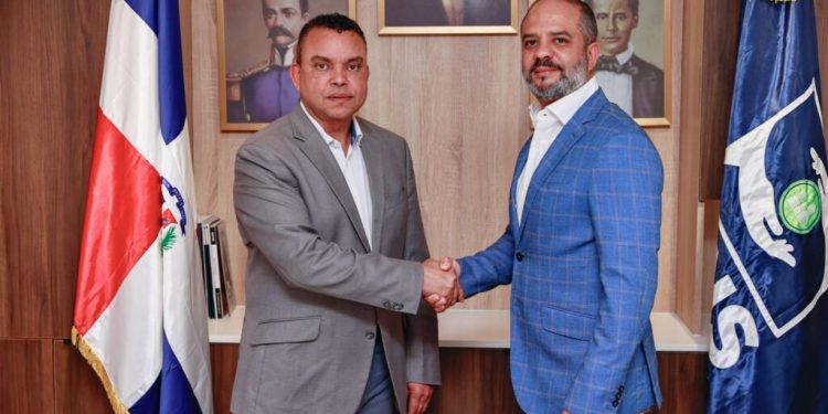 Designan nuevo director y subdirector en el Hospital Marcelino Vélez Santana