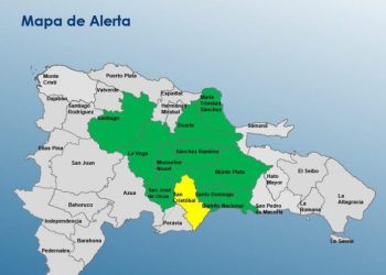 COE mantiene 11 provincias bajo alerta por incidencia de vaguada en el país