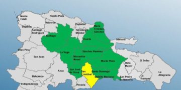 COE mantiene 11 provincias bajo alerta por incidencia de vaguada en el país