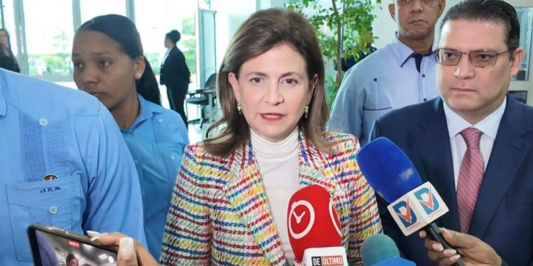 Raquel Peña: Gobierno toma medidas ante posible impacto del conflicto en Oriente Medio
