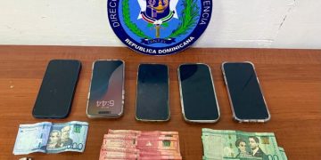 Desmantelan red de ciberdelincuencia en residencial de Nibaje, Santiago; apresan tres y ocupan vehículos, dinero y equipos tecnológicos
