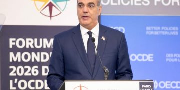 Abinader renueva ante la OCDE su compromiso contra «impuesto invisible» de la corrupción