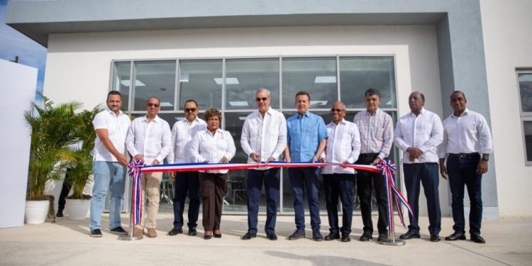 Abinader inaugura nuevo edificio administrativo de la OMSA para fortalecer el servicio a la ciudadanía