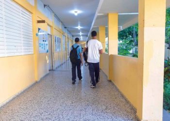 Tribunal Constitucional fija límites a disciplina escolar tras conflicto por una graduación