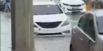 Trabajos del Monorriel provocan nuevas inundaciones en la avenida Las Carreras en Santiago