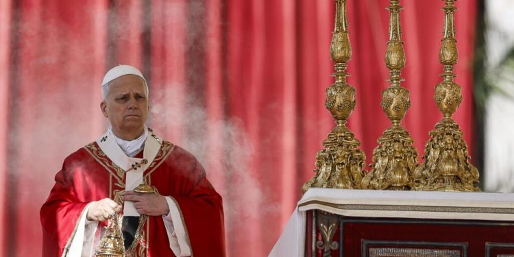 El papa pide rezar en Semana Santa "por las víctimas inocentes de la guerra"