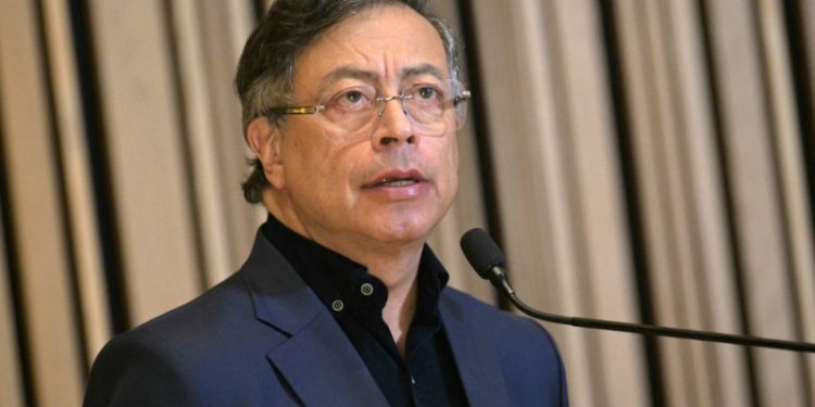 Presidente de Colombia asegura que el narcotráfico “se burla” de la lista de sanciones de EEUU