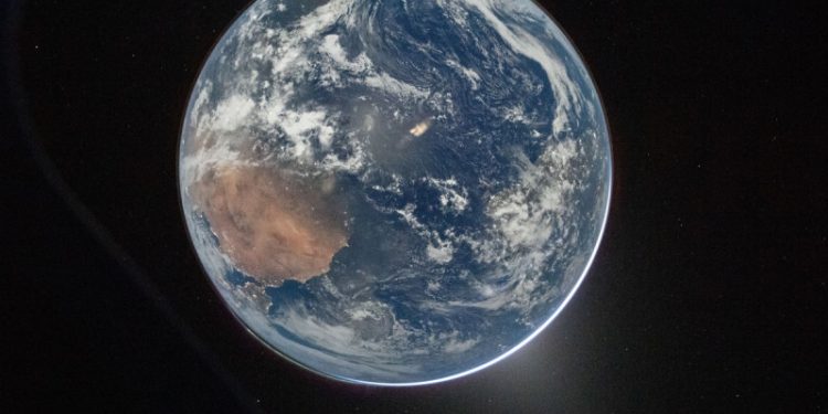 NASA publica primeras fotos de la Tierra logradas por la misión Artemis II