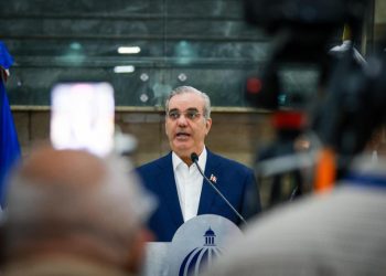 Abinader busca “acuerdo nacional” para reducir impacto en familias por conflicto en Medio Oriente