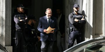 Inician en Madrid el juicio contra el hombre de confianza de Sánchez