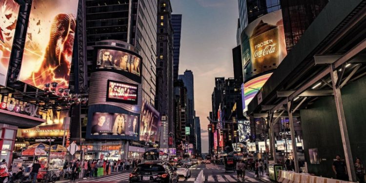 Un 62% de los neoyorquinos no produce el dinero suficiente para vivir en "La Gran Manzana"