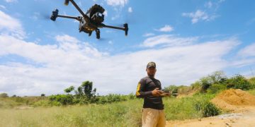 Drones de última generación patrullan y vigilan la frontera