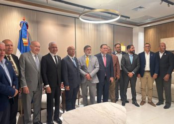 Gobierno y comerciantes buscan soluciones al rechazo de la nueva ley de residuos sólidos