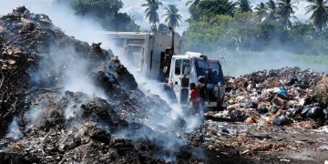 Fideicomiso DO Sostenible explica razones del vertedero en canal Marco A. Cabral
