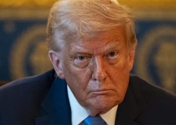 Trump asegura que “tirador” fue detenido tras incidente en cena de corresponsales