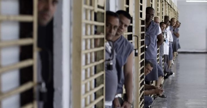 CUBA: Autoridades anuncian liberación de 2.000 reclusos