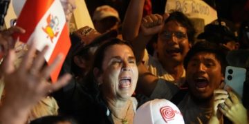 Fujimori y Sánchez lideran comicios con el 91% del conteo