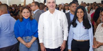 Presidente Abinader escucha a 6,000 familias y reafirma su apoyo a Supérate, que impacta a más de 1.4 millones de hogares en la República Dominicana