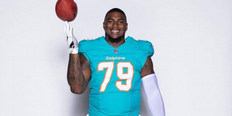 Santo Domingo será sede de clínica de fútbol de la NFL con presencia del jugador Byron Matos