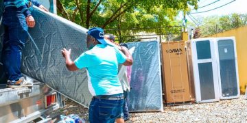 Gobierno entrega a través de DASAC enseres a familias afectadas por inundaciones, en menos de 48 horas