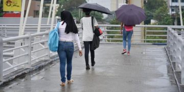 Cielo soleado y lluvias en la tarde dominan el clima de este lunes