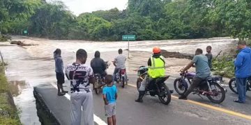 Fuertes lluvias provocan desbordamiento de ríos en El Seibo y dejan comunidades incomunicadas
