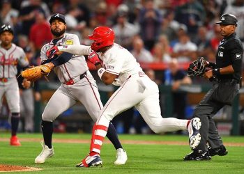 MLB suspende a López y Soler por incidente; ambos apelan la sanción