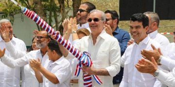 Tras más de 40 años de espera, presidente Abinader y Wellington Arnaud inauguran acueducto múltiple San José de Ocoa-Sabana Larga que beneficiará a más de 56 mil habitantes