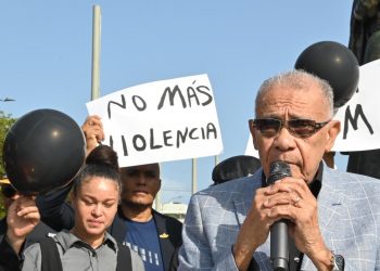 Ezequiel Molina condena feminicidios y afirma que quien mata a una mujer “renuncia a su humanidad”