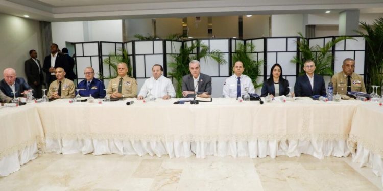 Presidente Abinader encabeza reunión de seguimiento al Plan de Seguridad Ciudadana