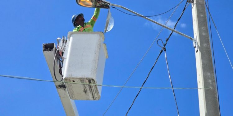 Edenorte recupera alumbrado público en el Cibao con más de 11 mil acciones en cuatro meses