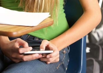 Conoce las reglas del Minerd sobre el uso de celulares y otros dispositivos en centros educativos