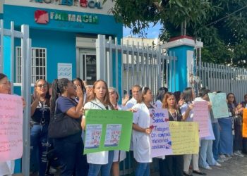Paralizan Farmacias del Pueblo en Santiago y el país por bajos salarios y abandono laboral