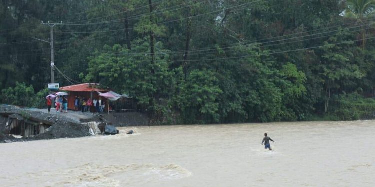 El COE cierra acceso al río Nizao y a otros afluentes por condiciones peligrosas