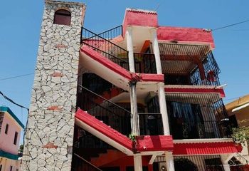 "Una excelente madre": vecinos defienden a mujer acusada de asfixiar a su hija en San Cristóbal
