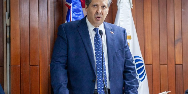 Salud Pública inicia aplicación de dosis para ampliar protección contra Virus Sincitial Respiratorio