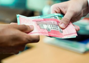 El Gobierno propone aumento a pasajes aéreos, transacciones bancarias, vape y juego de azar