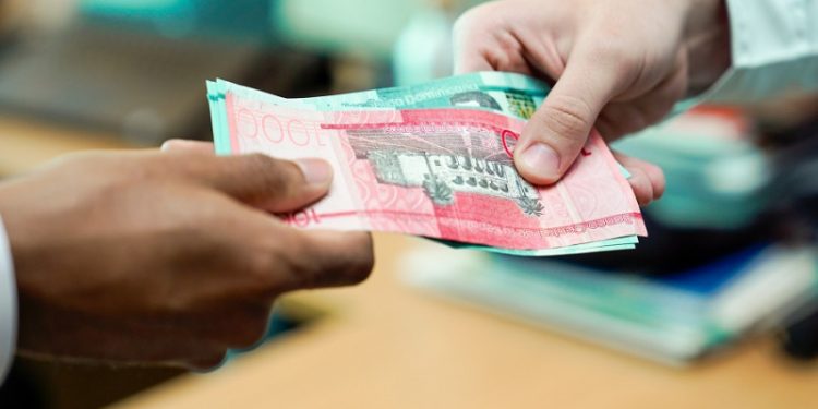 El Gobierno propone aumento a pasajes aéreos, transacciones bancarias, vape y juego de azar