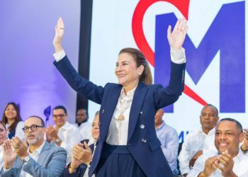 Carolina continúa ruta de “rendición de cuentas” para promover sus aspiraciones presidenciales