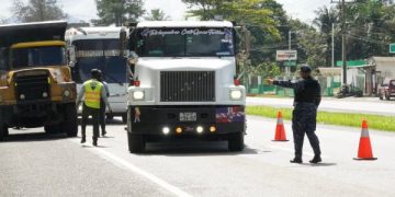 Digesett intensifica controles a vehículos pesados en la RD