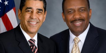 ADRIANO ESPAILLAT DEBE SEGUIR EN EL CONGRESO PORQUE LO BUENO NO SE CAMBIA