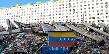 Colapsa complejo del plan bandera de vivienda de Hugo Chávez tras sismos en Venezuela