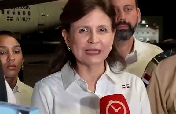 Raquel Peña recibe a rescatistas que regresaron de Venezuela y reafirma respaldo de RD tras devastador terremoto