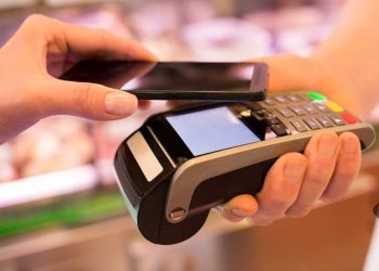 Empresarios piden revisar alza impuesto transferencia digital