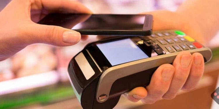 Empresarios piden revisar alza impuesto transferencia digital