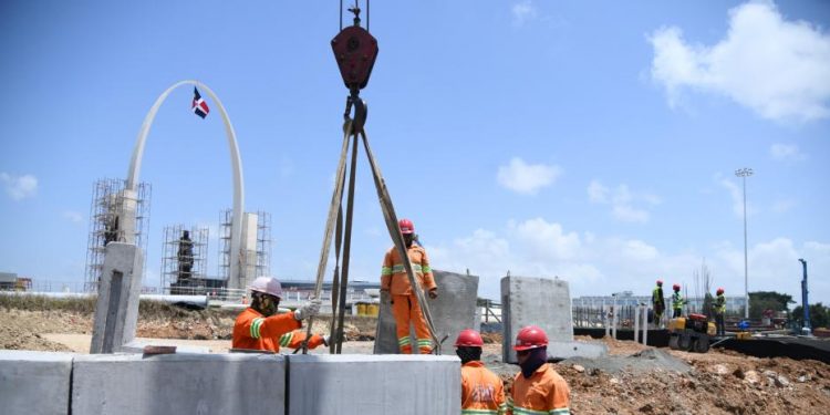 Avanzan a toda marcha los trabajos del túnel en la Plaza de la Bandera
