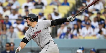 Shohei Ohtani pega jonrón pero no evita barrida de D-Backs a Dodgers