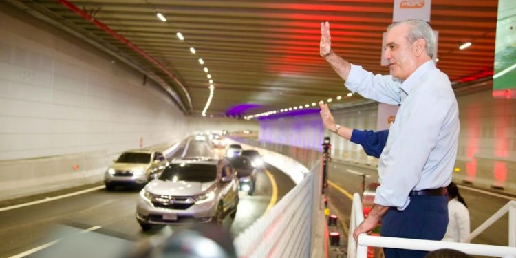 Presidente Abinader inaugura el túnel de la Plaza de la Bandera que cambia la salida hacia el Sur y redefine la movilidad del Gran Santo Domingo